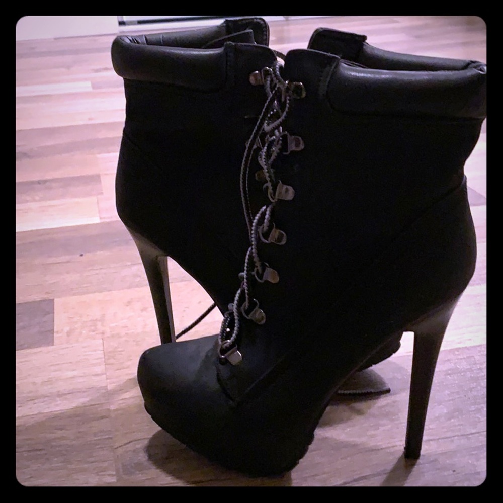 Platform boots.